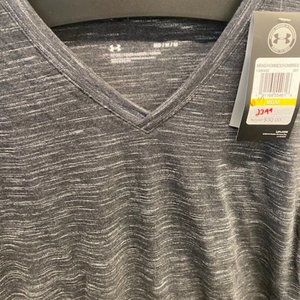 Under Armour - men's medium shirt